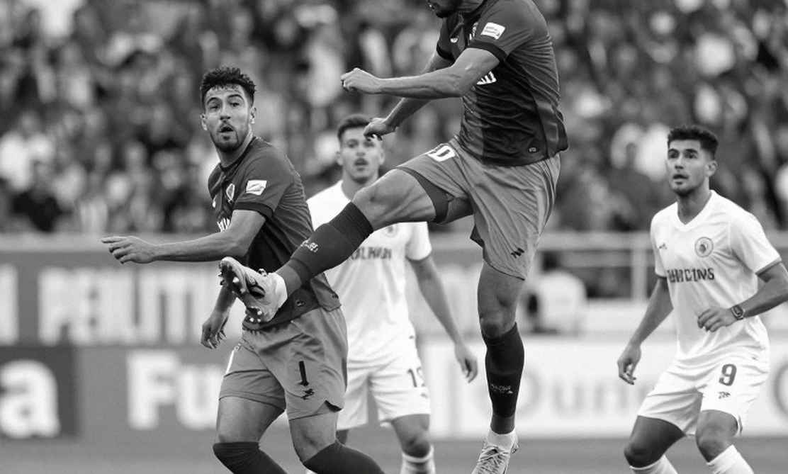 Militao trở lại sau sáu tháng: phút 85 ở Bernabéu và bài toán hàng thủ Real Madrid