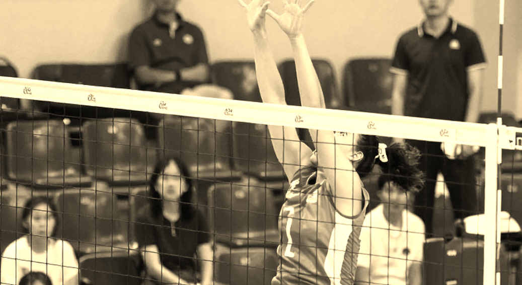 Nebraska quét Creighton 3-0 trước kỷ lục 15.405 khán giả: cú sụp đổ của đội khách bắt đầu từ một quả giao bóng