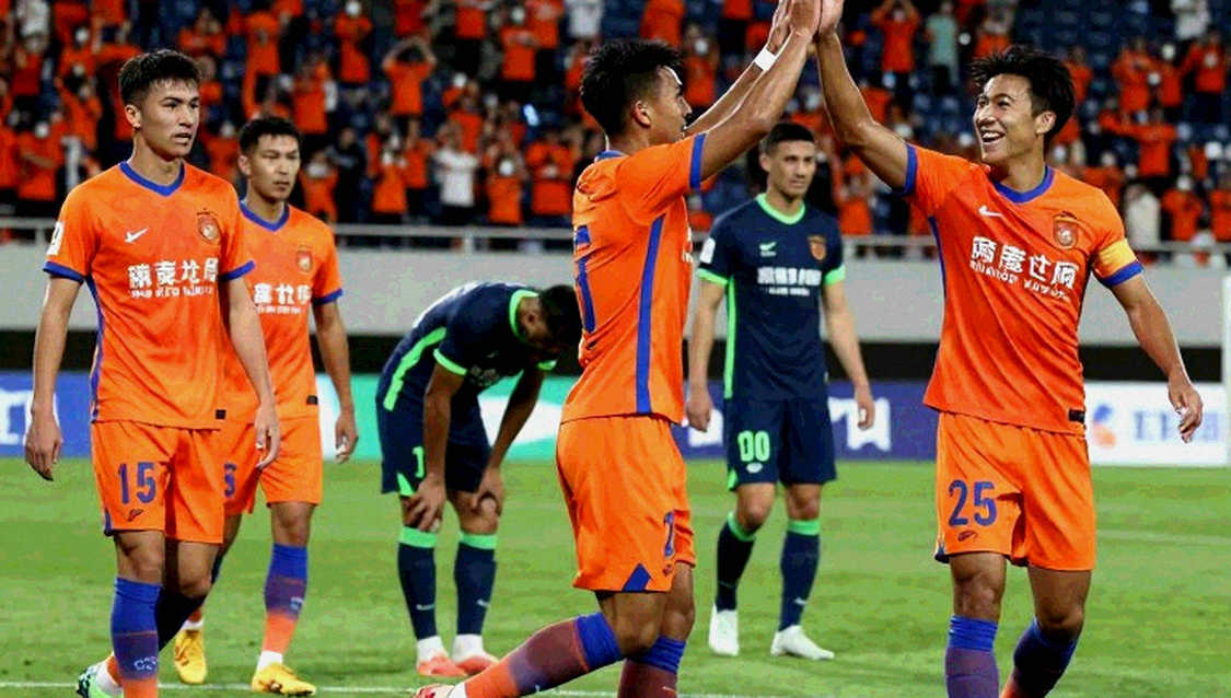Bên trong phòng thay đồ Bồ Đào Nha: Veiga im lặng, Ronaldo dự bị và bài kiểm tra quyền lực trước Na Uy