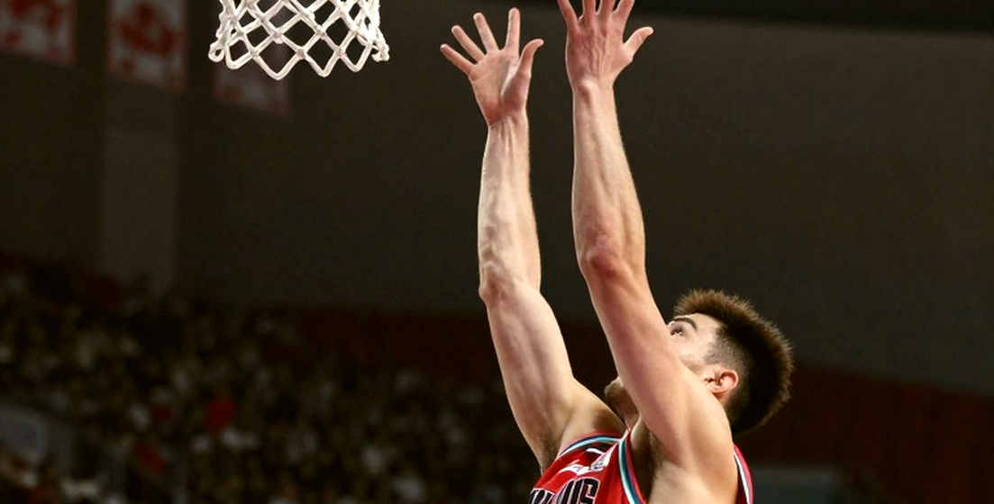 Cam Payne tỏa sáng, Anadolu Efes không gặp khó trước Körfez Basket
