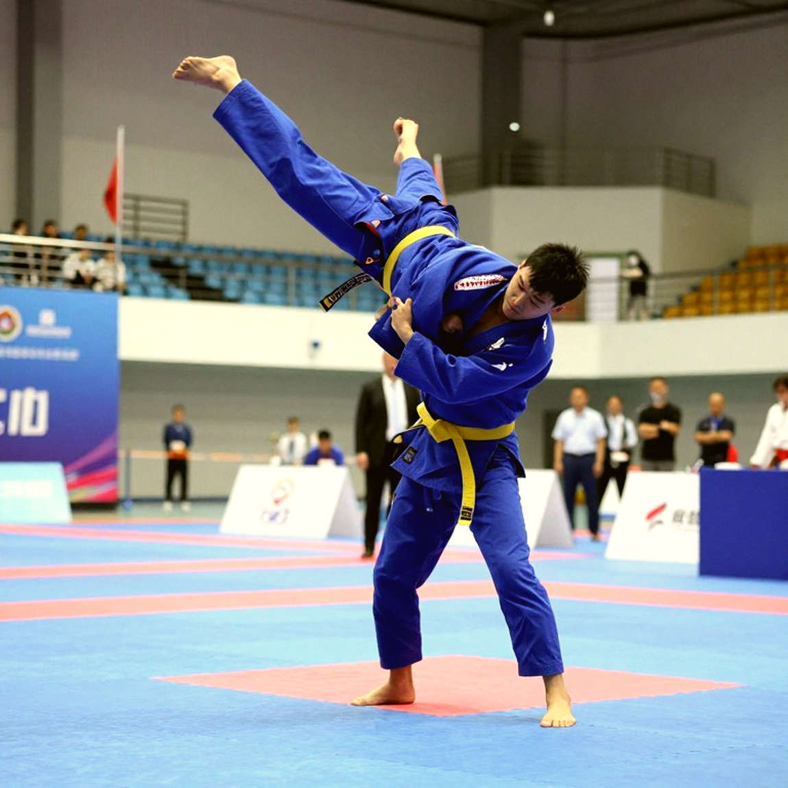 Brendan Allen siết cổ Christian Leroy Duncan tại UFC: Bảng điểm chỉ nghiêng nhờ một điểm trừ