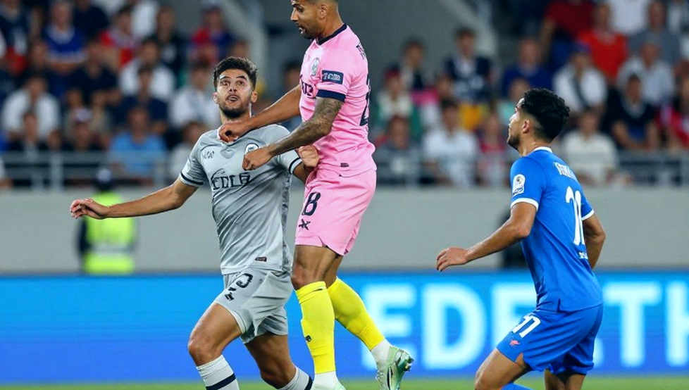 VAR tại V.League 1: Bốn góc máy và khoảng trống của quy trình
